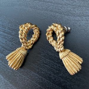 Vintage gold-tone tassel earings